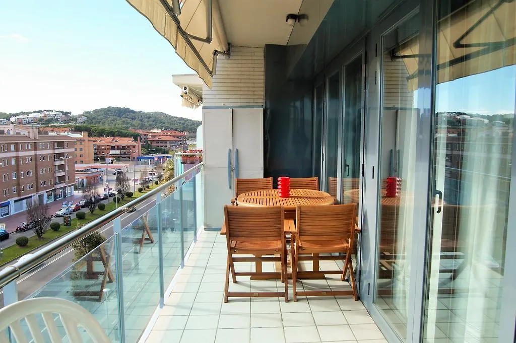 Апартаменты Apartamento Ainara Garden Family Льорет-де-Мар