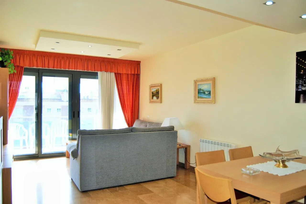 Апартаменты Apartamento Ainara Garden Family Льорет-де-Мар